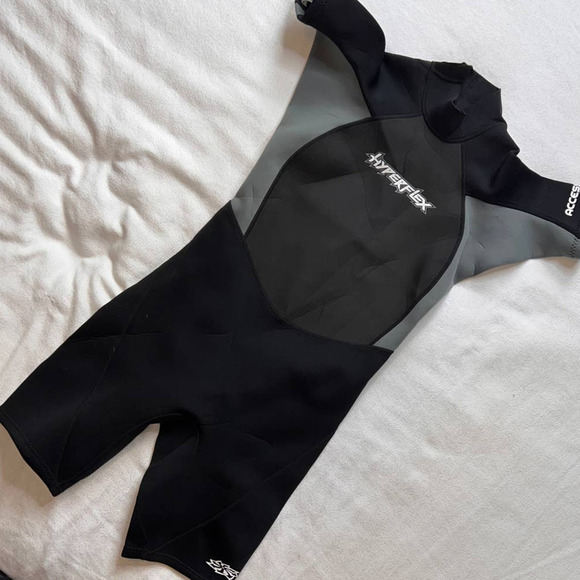 Hyperflex Access Gray/Black 2mm Shorty Wetsuit- M - Picture 16 of 16